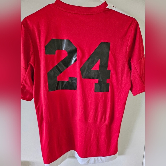 Adidas - Picture 2 of 3